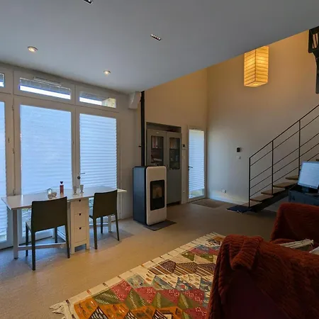 Avec Terrasse Privative, Animaux Admis - Fr-1-653-275 *